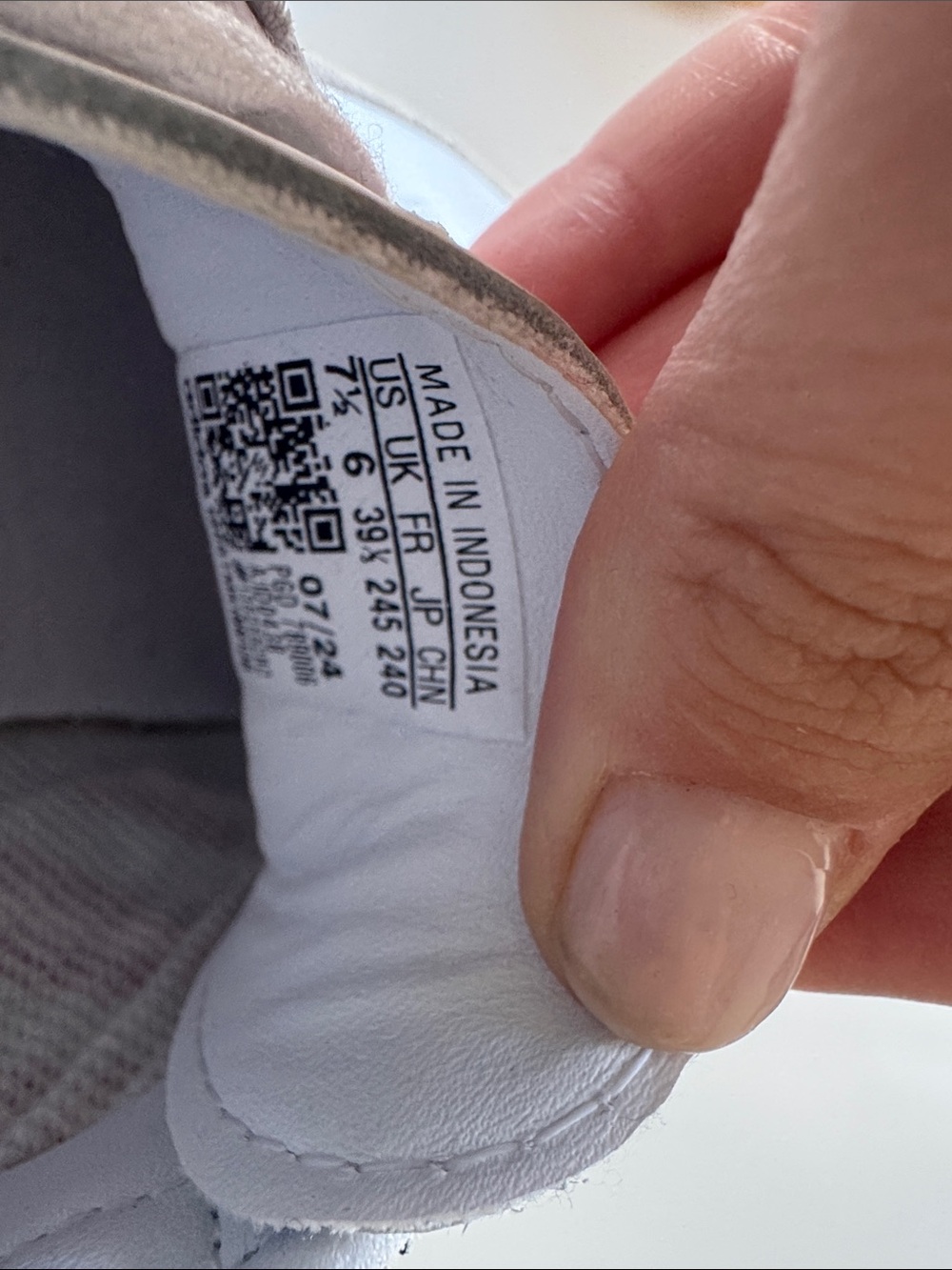 adidas Sambae White Sneakers with Red Stripes and Gum Sole - Picture 7 of 7